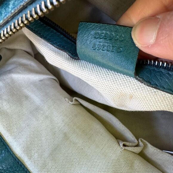 Gucci Green Shoulder Bag with Gold Hardware - Picture 10 of 12